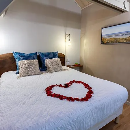 Appartement Ours En Bay - Cocon Pour Amoureux Avec Parking Gratuit à Pieds - Près De La Chapelle Des Marins Et De La Baie